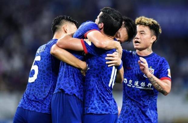 包含国内足球豪强对决即将上演，场面火爆蓄势待发的词条