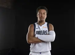 全锦赛抢七大战激情夜!胡金秋里突外投,巴塞罗那血战丹佛掘金(东方战场在线收看) 全锦赛抢七大战激情夜!胡金秋里突外投,巴塞罗那血战丹佛掘金(东方战场在线收看)